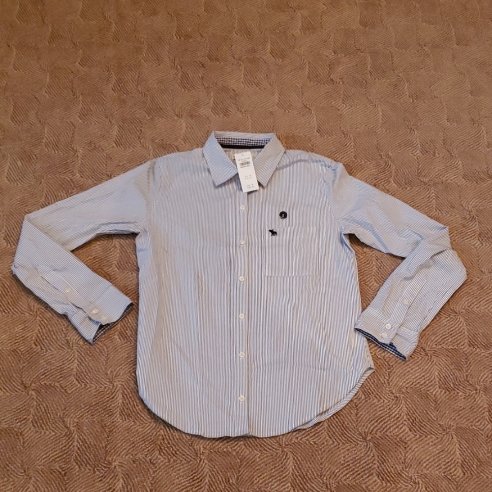 NWT Abercrombie & Fitch Button Down Shirt S